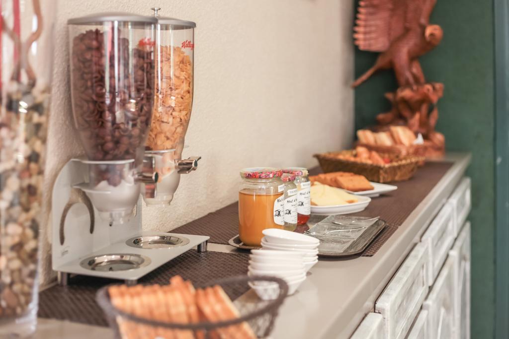 Logis Hotel Horus Restaurant Les Bruyeres Toulenne 외부 사진