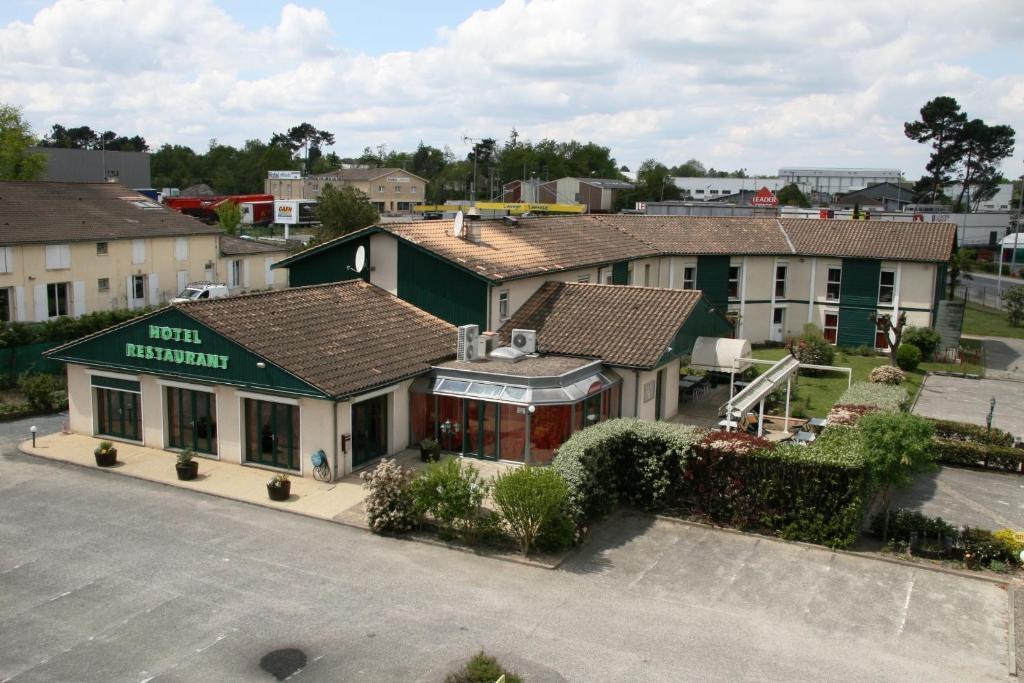 Logis Hotel Horus Restaurant Les Bruyeres Toulenne 외부 사진