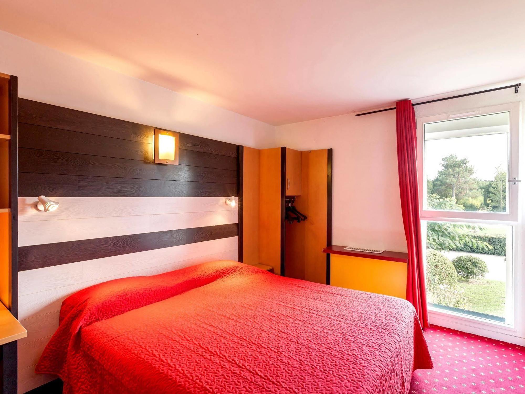 Logis Hotel Horus Restaurant Les Bruyeres Toulenne 외부 사진