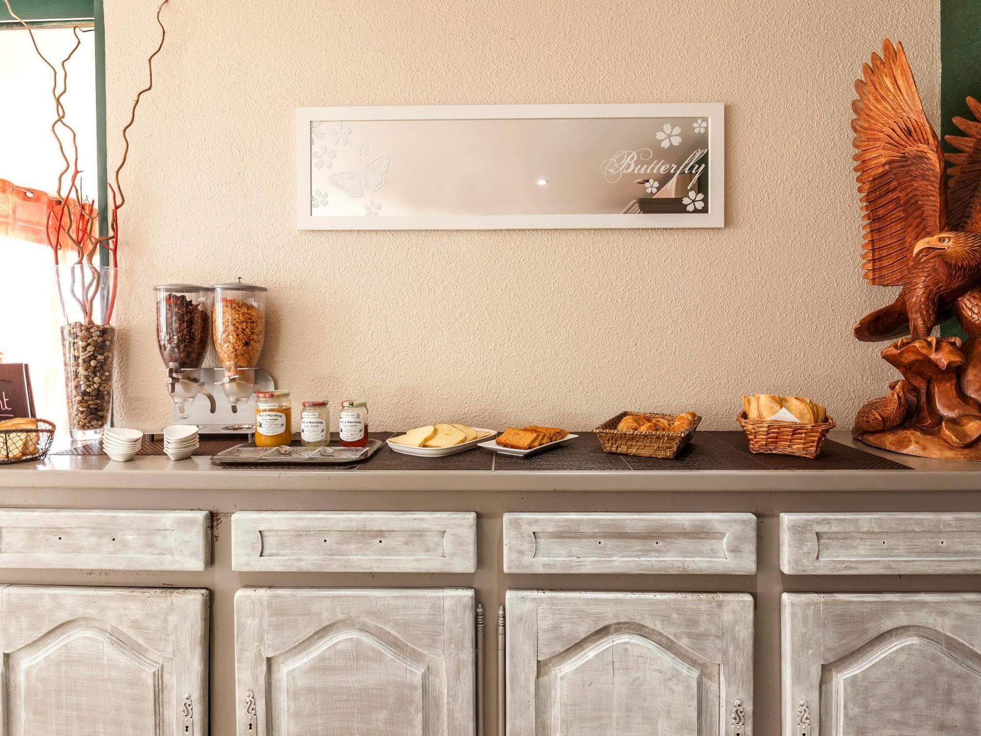 Logis Hotel Horus Restaurant Les Bruyeres Toulenne 외부 사진