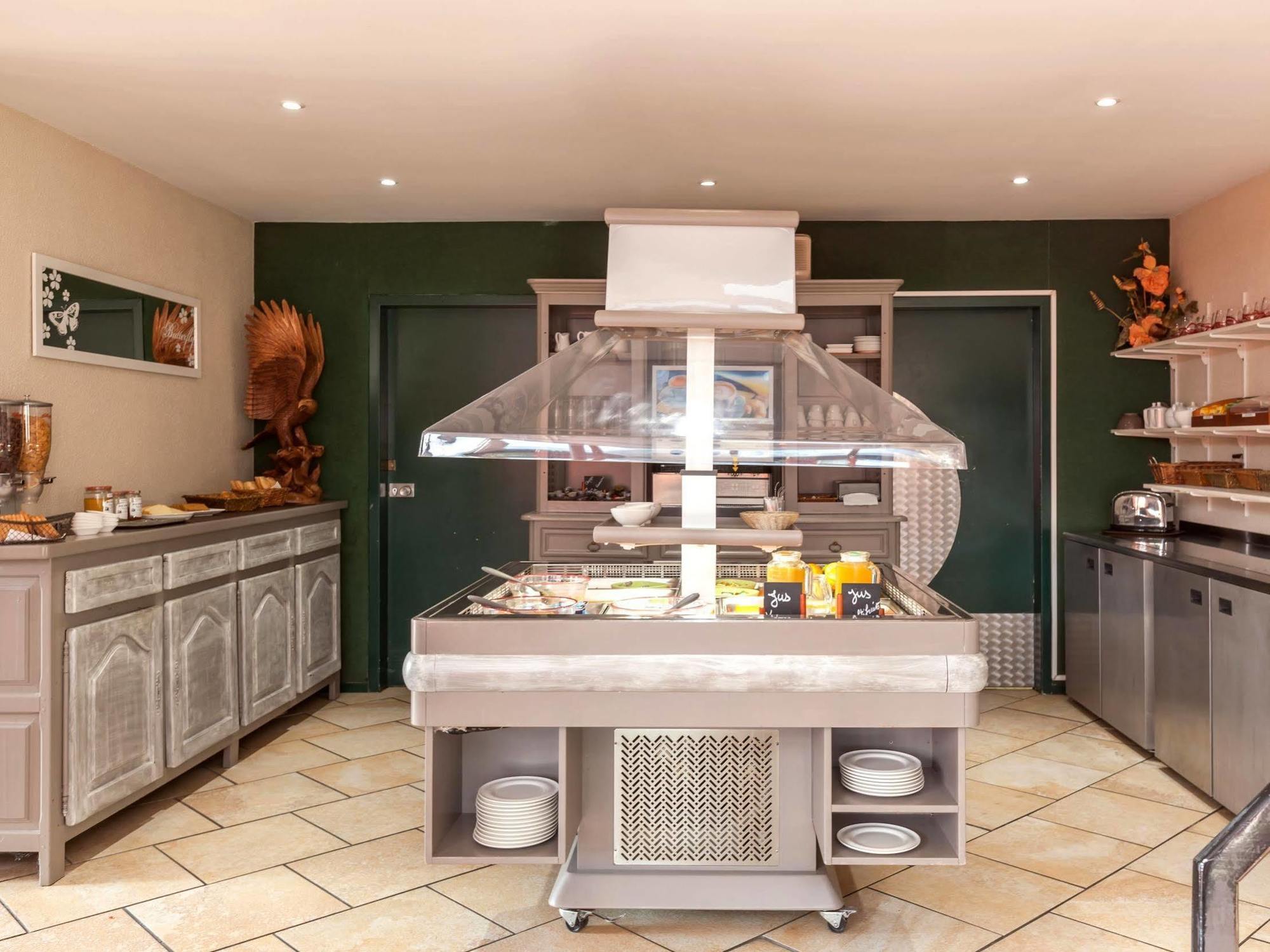 Logis Hotel Horus Restaurant Les Bruyeres Toulenne 외부 사진