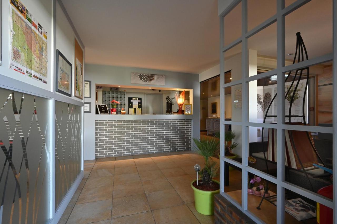 Logis Hotel Horus Restaurant Les Bruyeres Toulenne 외부 사진
