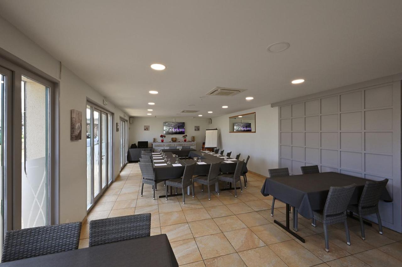 Logis Hotel Horus Restaurant Les Bruyeres Toulenne 외부 사진